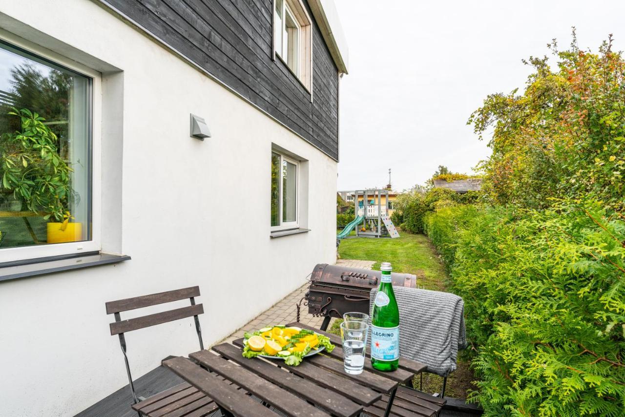 Family Garden Apartments With Free Private Parking & Playground Riga Dış mekan fotoğraf