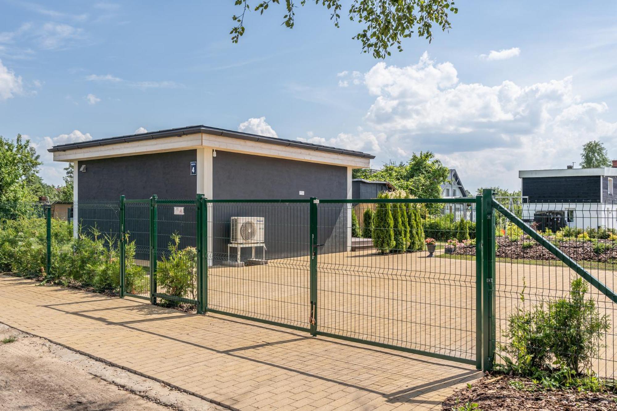 Family Garden Apartments With Free Private Parking & Playground Riga Dış mekan fotoğraf