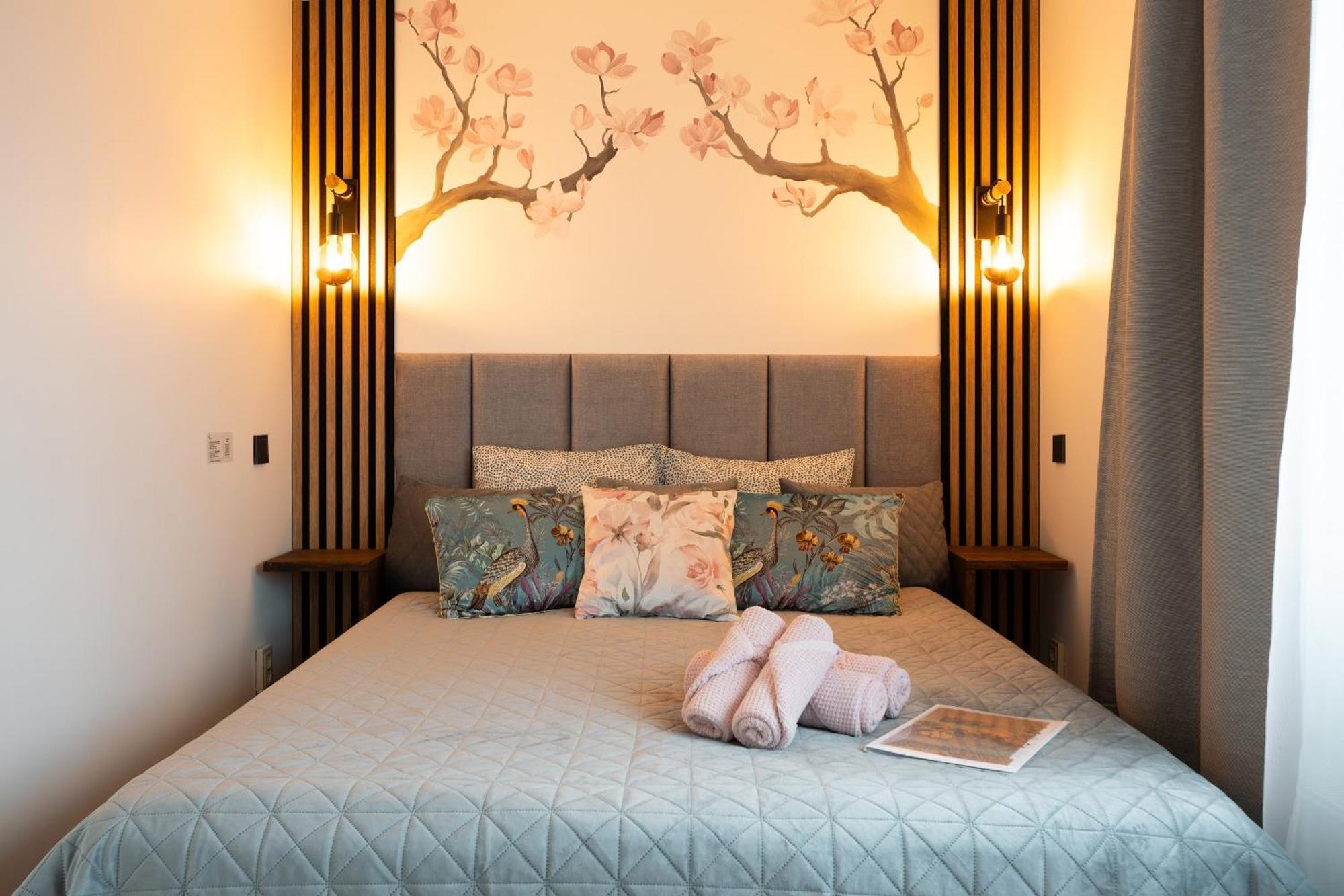 Family Garden Apartments With Free Private Parking & Playground Riga Dış mekan fotoğraf